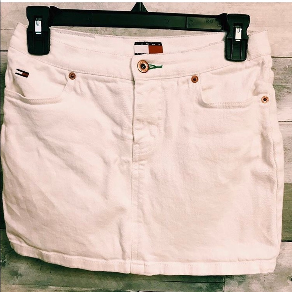 sold on curtsy